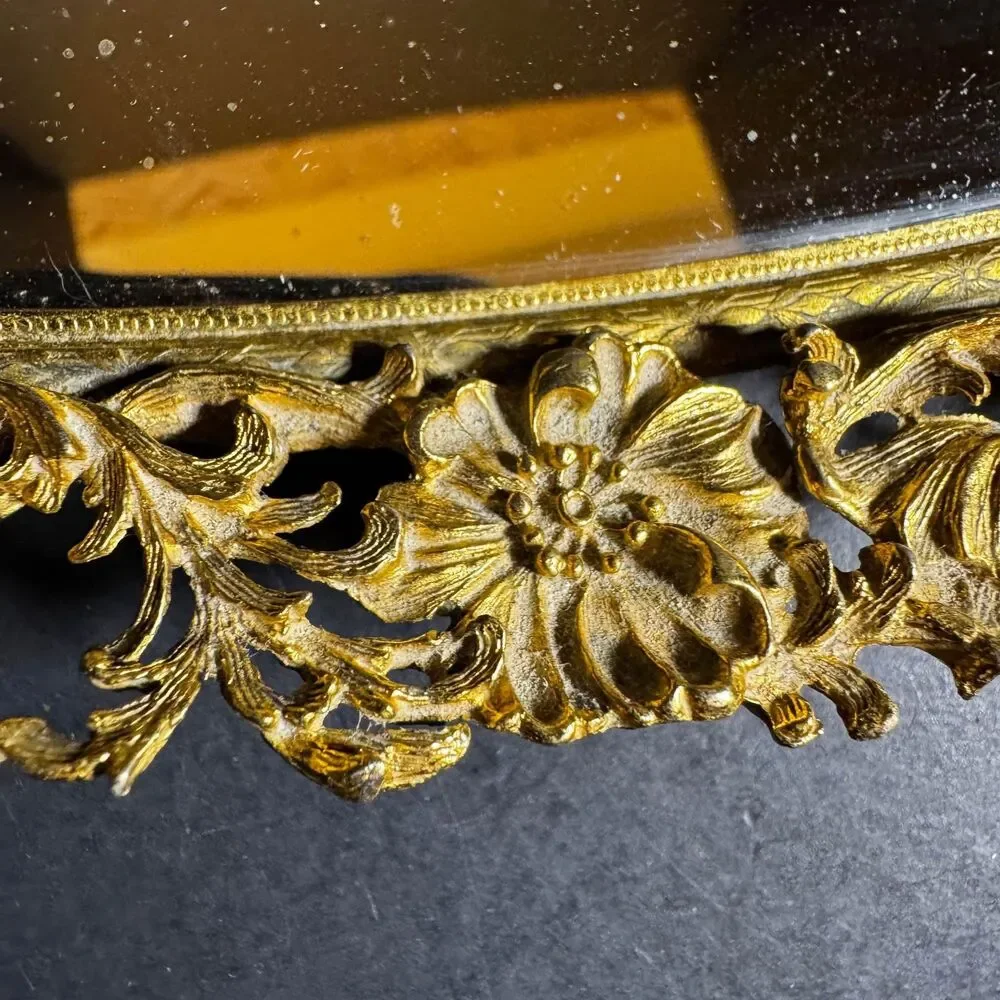 Gold Tone Vintage Table Top Jewelry Catch Mirror [Art 069]